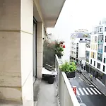 Large Studio Pere-Lachaise